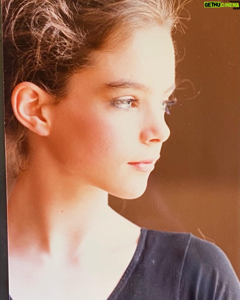 Kimberly Williams-Paisley Instagram - 13 or 14 year-old-me. The one who learned to manage stress, survive a challenging middle school in the Bronx where she didn’t fit in. The one who started to figure out how to become an adult. The one who looks so much like my Jasper. I lean on her to this day, even though I also want her to be able to take a break sometimes and just let me play. Anyone relate? Photo by @akathryn.holbrook ❤️ #tbt #throwbackthursday