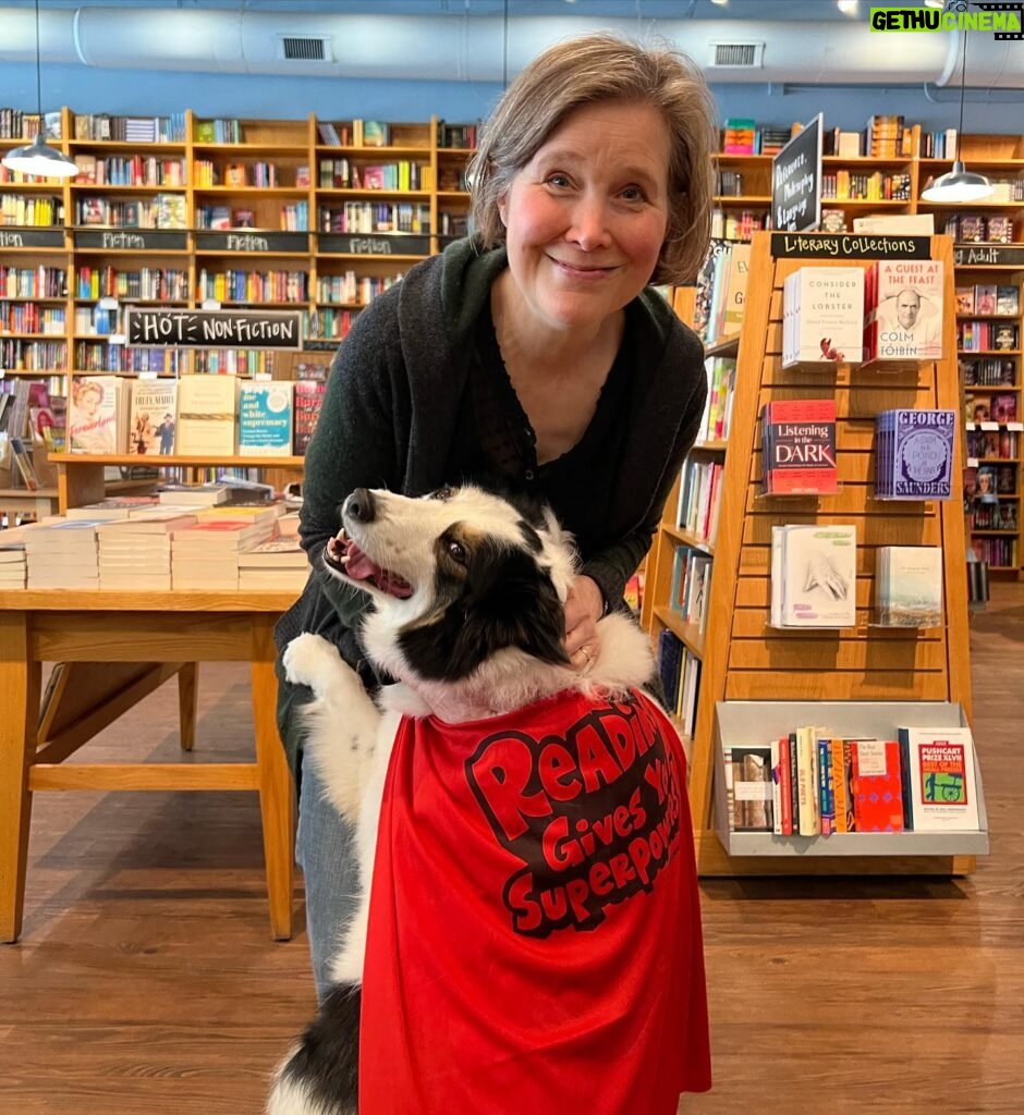 Kimberly Williams-Paisley Instagram - Grateful for the community that Ann Patchett, @parnassusbooks, and Marlee the service dog created today in Green Hills. We are a city that’s grieving, and the opportunity for connection in a safe space has been really meaningful. 🙏🏻❤️ 💔❤️