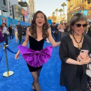 Kimiko Glenn Instagram - one week ago, i got to experience the magic that is the new @disneylittlemermaid. not only is it probably the best live-action remake yet, but it was especially elevated spending it with some of my favorite people — one of whom happens to be a living legend. hearing the music of #thelittlemermaid in surround sound sitting next to the composer @alanmenken, the man who wrote all your favorite disney classics, reacting in real-time with one of my best friends @noralilygram and of course getting some quality @pixbyjanis time, this night was so special to me, i’m sure it will live on as a core memory. thanks for adopting me as your surrogate @annarosemusic for the night. it was so fun getting to see alan praised, admired & celebrated!!! and for nora to finally come back home to la where she belongs 🥹 i love you menken family! 💞💞💞 go see The Little Mermaid!!! it’s epic!!!