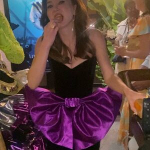 Kimiko Glenn Instagram - one week ago, i got to experience the magic that is the new @disneylittlemermaid. not only is it probably the best live-action remake yet, but it was especially elevated spending it with some of my favorite people — one of whom happens to be a living legend. hearing the music of #thelittlemermaid in surround sound sitting next to the composer @alanmenken, the man who wrote all your favorite disney classics, reacting in real-time with one of my best friends @noralilygram and of course getting some quality @pixbyjanis time, this night was so special to me, i’m sure it will live on as a core memory. thanks for adopting me as your surrogate @annarosemusic for the night. it was so fun getting to see alan praised, admired & celebrated!!! and for nora to finally come back home to la where she belongs 🥹 i love you menken family! 💞💞💞 go see The Little Mermaid!!! it’s epic!!!