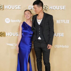 Kimiko Glenn Instagram - so many cute new friends 😭💞 #goldgala @goldhouseco