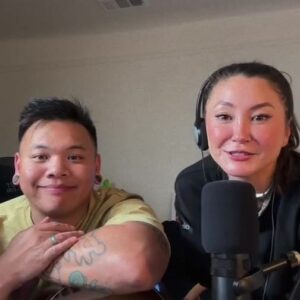 Kimiko Glenn Instagram - Live jam w @ajrafael 💥pewpew (feat. mama who bore me x when he sees me 🎶)