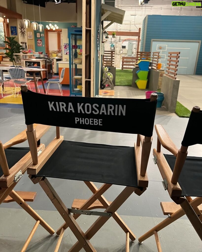 Kira Kosarin Instagram - one year ago, filming Thundermans Return 💙⚡️ 1) touchups 2) freezing on set (ft my amazing stunt dbl) 3) reunion! 4) first time back in the suit 5) walking to table read 6) first shot up in the mayhem cafe 7) my spot 8) the treeeee force