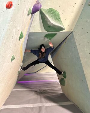 Kira Kosarin Instagram - one year ago, filming Thundermans Return 💙⚡️

1) touchups
2) freezing on set (ft my amazing stunt dbl)
3) reunion!
4) first time back in the suit
5) walking to table read
6) first shot up in the mayhem cafe
7) my spot
8) the treeeee force