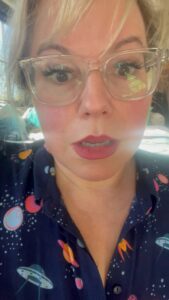 Kirsten Vangsness Instagram - We are actors. We are clumsy. We are dreamers. We are paper cuts. I enjoy @jill_justine_ #wererunners better. We are also runners. HNY