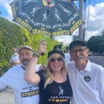 Kirsten Vangsness Instagram - Day 102 #sagaftrastrike with an umbrella GIFTED to me by the incomparable @amirtalai and here I am with the talent balls known as @salviscuso (currently starring in “View From The Bridge” @ruskingroupthtr and @arye.gross -yes the bad guy in the CM episode “Nelson’s Sparrow” and MORE IMPORTANTLY starring in the new @odysseytheatre play “Birds of North America” Theatre is Thriving in Los Angeles- go and see some high class work from high class people like these two gents 🎭 Drama Nerds Forever