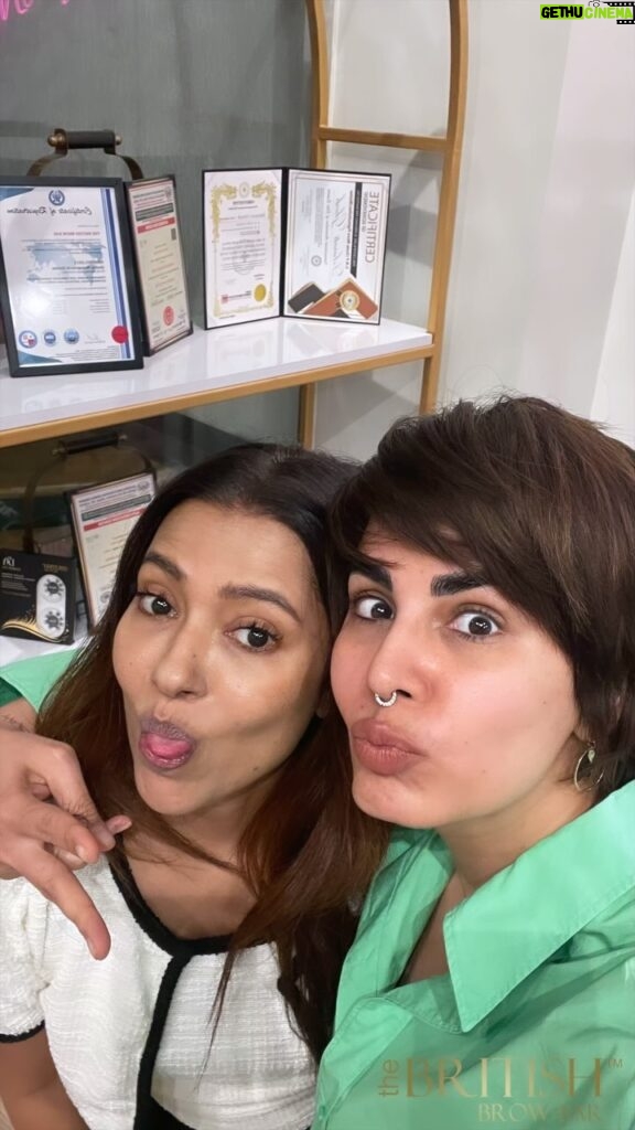 Kirti Kulhari Instagram - Thrilled to have the fabulous Kirti Kulhari (@iamkirtikulhari) grace our clinic! 🌟 When it comes to her brows, we knew only the best would do—enter Debbie’s Korean Feather Brows! The epitome of PMU innovation, delivering finer strokes than Nanoblading for flawlessly natural brows. #brows #mumbaibeauty #browsonfleek #thebritishbrowbar [brows, brows on point, natural brows, pmu brows]