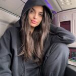 Klaudia El Dursi Instagram - Wish me luck 🤍 No to rozpoczynamy 3 miesięczny egzotyczny maraton 🏝️ Lecę w nieznane po kolejną przygodę życia podczas kręcenia nowych sezonów Hotelu Paradise ✨ #thisisit