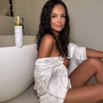 Klaudia El Dursi Instagram - Perfect bronze tan with @tanexpert 🤎🍫 -20% • KLAUDIA20 •reklama