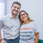 Klebber Toledo Instagram - CULTURA= emprego renda inclusão ✊🏻🌎🤍 Foi uma honra estar com vocês num dia tão especial. Muitas mulheres fortes, inteligentes e gentis estão todos os dias mudando o nosso país pra melhor👏🏻👏🏻👏🏻