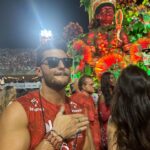 Klebber Toledo Instagram - Espero que o próximo carnaval chegue logo🤩❤️🎉✨