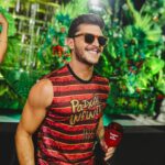 Klebber Toledo Instagram - Celebrando o melhor da vida com Casillero del Diablo Devil’s Carnaval! A combinação perfeita de cor, alegria e bons momentos 🥁 #apreciecommoderação #publicidade #devilscarnaval #celebretodoencontro