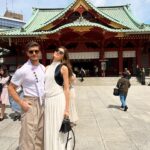 Klebber Toledo Instagram - Lindo e sagrado… Esse é o Santuário Kanda Myojin um lugar com uma energia única onde pude orar, conhecer um pouco mais da cultura japonesa e junto da família @tiffanyandco latam tomar um chá de matcha e sakura.