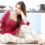 Komal Jha Instagram -