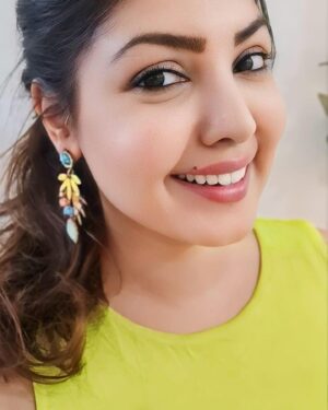 Komal Jha Instagram - 