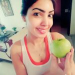 Komal Jha Instagram - Beauty Tip : 365 days 365 green apples = Soft Forever Young Skin Nobody believed me then 🙂🙂🙂🙂