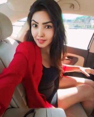 Komal Jha Instagram - 