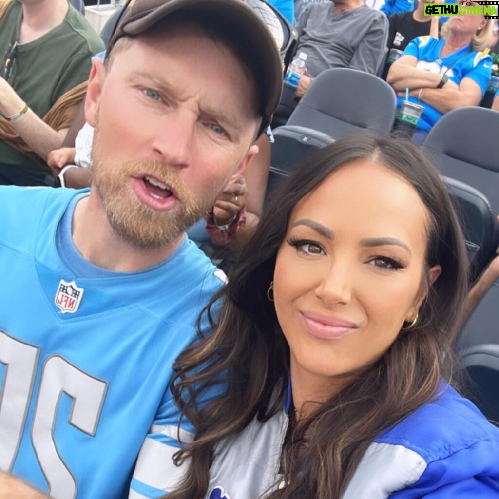 Kristen Doute Instagram - karma is a win from the D, coming straight home to me. 🦁 #onepride