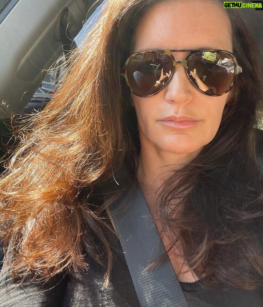 Kristin Davis Instagram - Am I driving or just waiting for basketball practice to be over?? Who knows…
