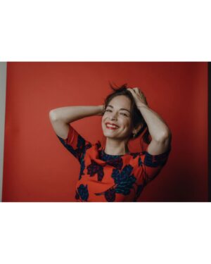 Kristin Kreuk Instagram - Listen. I don’t love getting my photo taken. Ask any friend I have ever had. Because of my job, I feel capable of getting photoshoots done. Efficiently and with minimal grumbling. That said, I haven’t had pictures taken of me commissioned by me since I was 18 (headshots). I realize now that part of why the self-commissioned process is challenging is that I have to look at all these pictures of myself and I struggle to not be super judge-y. But part of why it’s great(!) is that there is a much higher chance of getting shots that are more reflective of me. Kristine did that. I think. I mean. Who knows. I have no idea what external representation reflects me best. Ha. But! Kristine took many shots that reflect what I think best represents me. I’ve included two that she posted as they are lovely. I have also included one that hasn’t been touched up but makes me laugh (the 3rd image). The final image is not Kristine’s—it was taken by Marcus on the set of Burden of Truth and I feel it helps to complete the story. Anywho (apparently it’s “anyhoo” y’all)! I’m still picking pictures. But you all will see them as time passes. If you are in Vancouver and want some lovely shots of yourself— @theportraitsessions 

Pictures 1-3 taken by @theportraitsessions and 💄 by @beautyreawakened 

Edited to add: to the person who asked me about Lana’s book recommendation via a friend at Steel City Con: I think I have an answer!