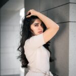 Krithi Shetty Instagram - When the light hits the highlight ✨ #casualstyle #goodskinday • M&H @angelinajoseph @kamaldeepss Photographer @prathameshbhosale09 @khichakmotionpictures