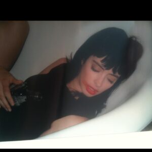 Krysten Ritter Instagram - Turns out this Bitch is 10 years old today!! @donttrustthebitchinapt23 🥳🥳🥳 Wow. What a truly hilarious role of a lifetime. What’s you’re favorite quote?!!! Toss it in the comments. Let’s all do a little rewatch on @hulu - hey, maybe they will let us do a sequel someday 😉#donttrustthebitchinapt23