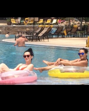 Krysten Ritter Instagram - HAPPY BIRTHDAY, ANG!!!! You are a queen and thank heavens for you.  Happy birthday special human. 👑❤️👙 booking next adventure immediately.