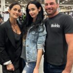 Krysten Ritter Instagram – @fanxsaltlake moment with some of my favorite people. Thanks for having me and thank you to all the fans 💋❤️ 😈👯‍♀️👑🌪️