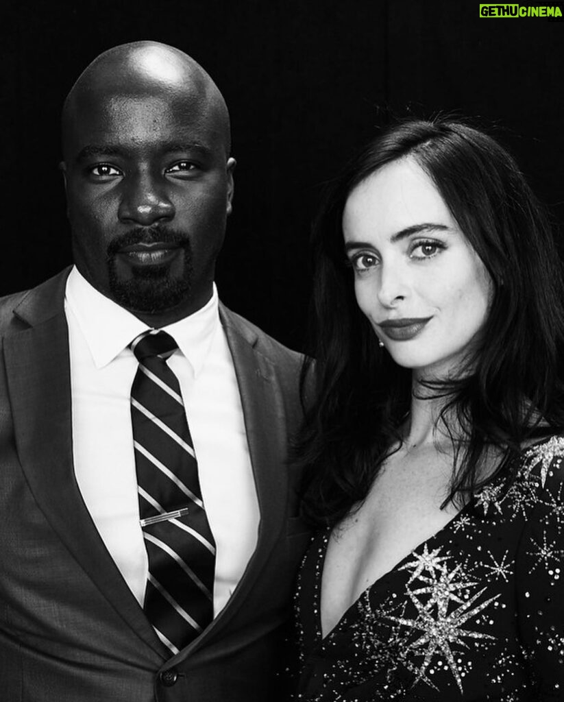 Krysten Ritter Instagram - Happy Birthday Power Man. Love your guts. ☕️ @coltermikecolter 🎉🎂🥳