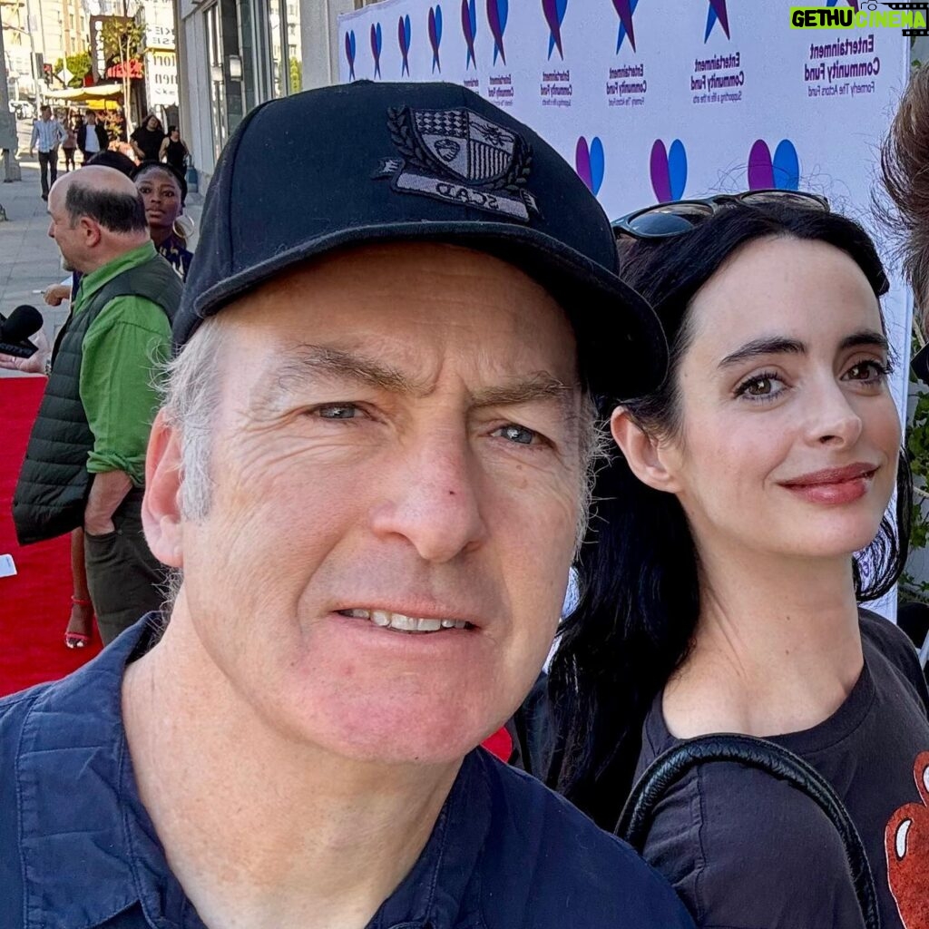 Krysten Ritter Instagram - So much fun playing poker to raise money for the Entertainment Community Fund to help those in the industry most impacted by the strike - THANK YOU Bryan for hosting this incredible event and for including me! It was a BLAST and so lovely to see so many familiar faces. And while I did win a few big hands - I mostly lost - but for a great cause! ♠️♥️♣️♦️ @alifeinthearts @bryancranston (still kicking myself for not getting a selfie with THE Annette Bening! 😩🙈)