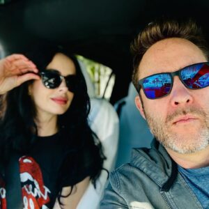 Krysten Ritter Instagram - So much fun playing poker to raise money for the Entertainment Community Fund to help those in the industry most impacted by the strike - THANK YOU Bryan for hosting this incredible event and for including me! It was a BLAST and so lovely to see so many familiar faces. And while I did win a few big hands - I mostly lost - but for a great cause! ♠️♥️♣️♦️ @alifeinthearts @bryancranston (still kicking myself for not getting a selfie with THE Annette Bening! 😩🙈)