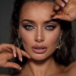 Kseniia Mishyna Instagram - Виходить що перша половина життя тебе знайомить з різними людьми , потім перерва на фільтрацію і розуміння її необхідності протягом всього шляху, потім наступає вже друга половина з частими яскравими усвідомленнями та глибинною подякою за особливих людей, які підсвічують в тобі любов своєю вірою та відданістю. Наприклад в «танцях з зірками» я виграла не кубок , а вашу любов та найкрутішу команду … @my.shura @purpruss