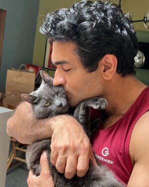 Kumail Nanjiani Instagram - Bagel.