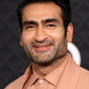 Kumail Nanjiani Instagram - Fantastic night for a fantastic film. Black Panther 2 is fun, funny, thrilling and so very very loving. I’ve never seen a movie like this. Beautiful work. 

Styling: @jeanneyangstyle @chloekeiko 
Glam: @sydneysollod 
Suit by @grayscaleic
Watch by @vacheronconstantin
Shoes by @louboutinworld