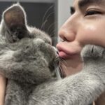 Kunatip Pinpradub Instagram - เมื่อผมอยากจูบเเมว เอิ่ม @zsiga_poounpooun