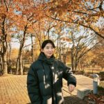 Kwon So-hyun Instagram - 가을 끝자락 🍂 전 즐겁게 촬영을 하며 잘 지내고 있습니다 ☺️ #생존신고