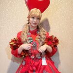 Kyary Pamyu Pamyu Instagram – 飯嶋さんが手掛けてくれる衣装が大好き❤️‍🔥LOVE PORON