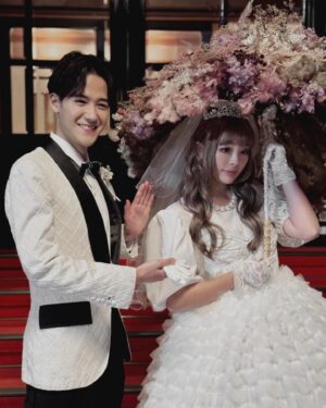 Kyary Pamyu Pamyu Instagram - Sweet Memories🤍🤵🏻💍👰🏻‍♀️🤍