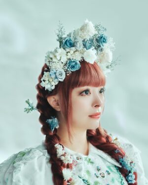 Kyary Pamyu Pamyu Instagram - KPP×日比谷花壇
大好きなお花に囲まれて👰🏻‍♀️
みんなの素敵なウェディングに寄り添いたいな💍