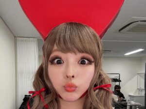 Kyary Pamyu Pamyu Instagram - Marshmello♥️
Next→kobe