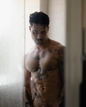 Kyle Krieger Instagram - come say hi — more on onlyfans 🚿💦 and a new spooky short film available tomorrow 👀💀