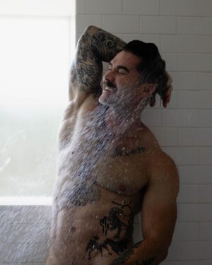 Kyle Krieger Instagram - come say hi — more on onlyfans 🚿💦 and a new spooky short film available tomorrow 👀💀