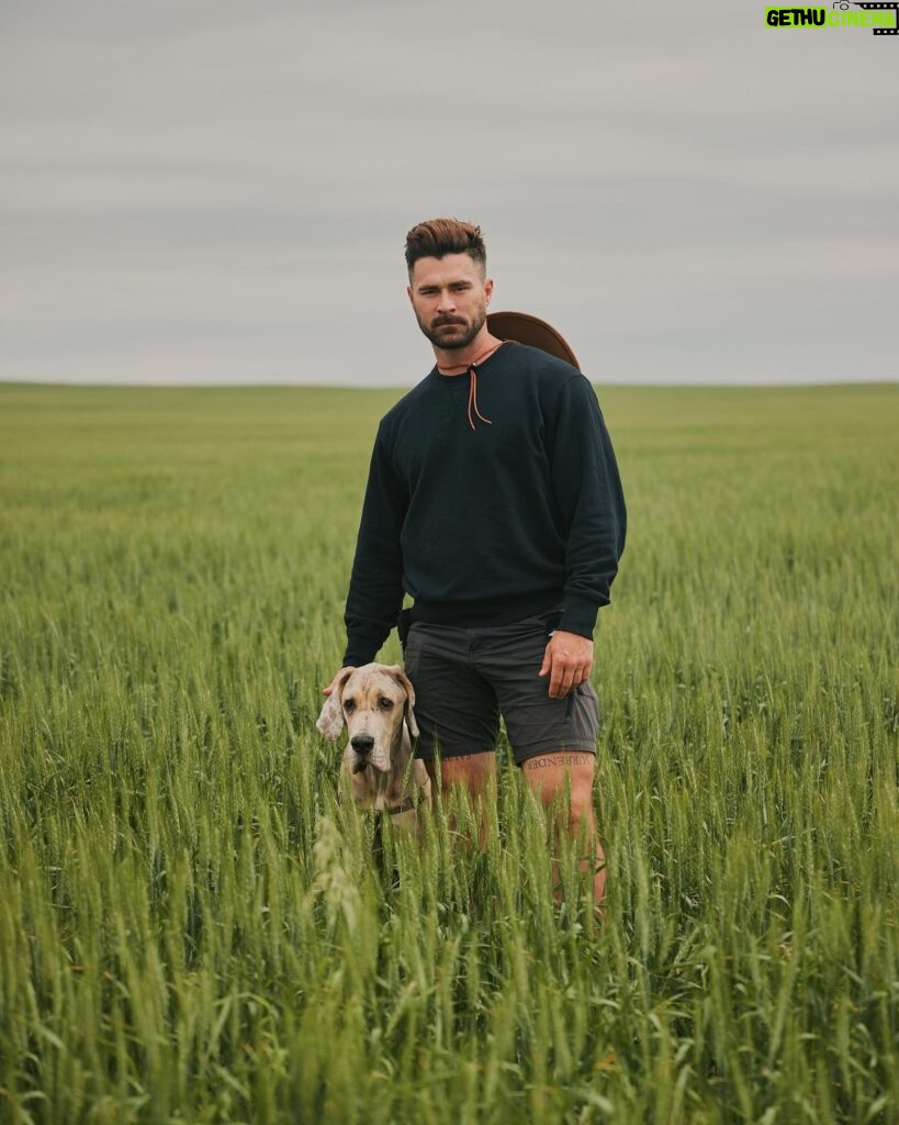 Kyle Krieger Instagram - Happy 7 months 🥳 to Littlefoot — celebrating with zoomies in North Dakota. The last photo is our first night together in March 🥺 photos by @danielseunglee