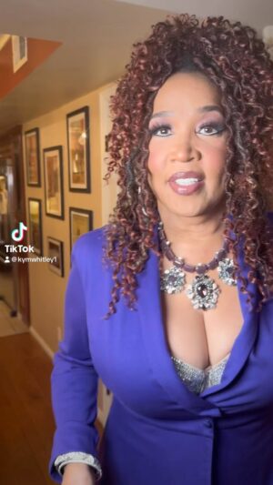 Kym Whitley Instagram - 2024 I’m ready for you!! Spent the last few days traveling with family and friends and feeling BLESSED ! Can’t wait to see what this year holds in store 🫶🏽✨