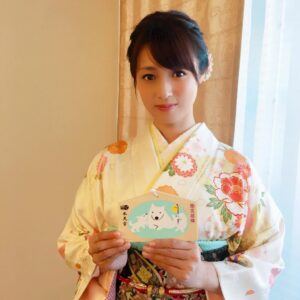 Kyoko Fukada Instagram - 新年のご挨拶がだいぶ遅れてしまい大変失礼致しました💦2018年🐕私、年女本厄！！！三十代って厄年が多過ぎません....😶？
#相変わらずのんびり過ぎる私ですがどうぞ本年も宜しくお願い致します
#隣の家族は青く見える
#@tonarinokazoku
#kyokofukada