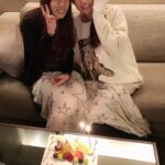 Kyoko Fukada Instagram – 少し早めですが吉田沙保里ちゃんのお誕生日をお祝いしました🎂❤️昨年は沙保里ちゃんのお祝いを出来なかったので（なんというか完全にスルーしてしまったというか….）えっとえっと昨年は忘れちゃってたんです😨💦私….最低ですね😭💦それなのに沙保里ちゃんは1ヶ月違いの私のお誕生日をお祝いしてくれたり私、この1年その事がずっと気になっていて…😱やっとお祝い出来たのです🎁だからだから、凄く嬉しくてなんだかやっと安心できました🙏❤️沙保里ちゃんおめでとう㊗️
#正直に言い過ぎちゃった
#沙保里ちゃんが私のインスタ見ません様に
#1982年生まれ同級生
#吉田沙保里 さん
#kyokofukada