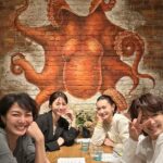 Kyoko Hasegawa Instagram - パッと集合をかけるのが良いと感じた昨晩。 急なお誘いで皆んなが集まれるなんて！ #saturdaynight @yukaitaya @loin.official @michikokichise