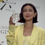 Kyoko Hasegawa Instagram - サントリーのジャパニーズクラフトジンROKU〈六〉 @suntory_rokugin_japanのイベントに参加させていただきました。 ROKUは日本の四季それぞれの旬の和素材を6種使用したジン。 わたしはそこに趣深さを感じました。 そして会場には四季を4つに分けて作り込んだ空間があり、そこは日本の春夏秋冬を美しく詰め込んでいました。 そんな中でいただくROKUは香りが華やか、お味は爽やか。 この季節におすすめでした。 みなさんも会場で体験してみてください！ @suntory_rokugin_japan #ジャパニーズクラフトジンroku #ROKUジンソーダ #サントリー #PR