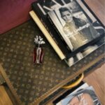 Kyoko Hasegawa Instagram - My favorite place 写真集とparfum @louisvuitton#LVParfums #myfavorite