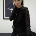 Kyoko Hasegawa Instagram - 昨晩はCHANELさんにご招待していただき、パリ オペラ座 バレエ団の白鳥の湖を観に行きました。 写真はその前の支度中💄 #CHANELandDance @chanelofficial